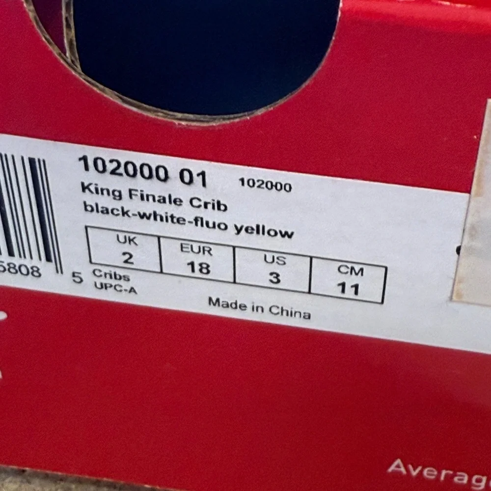 Puma Kids Black and White Sneakers - Picture 4 of 4